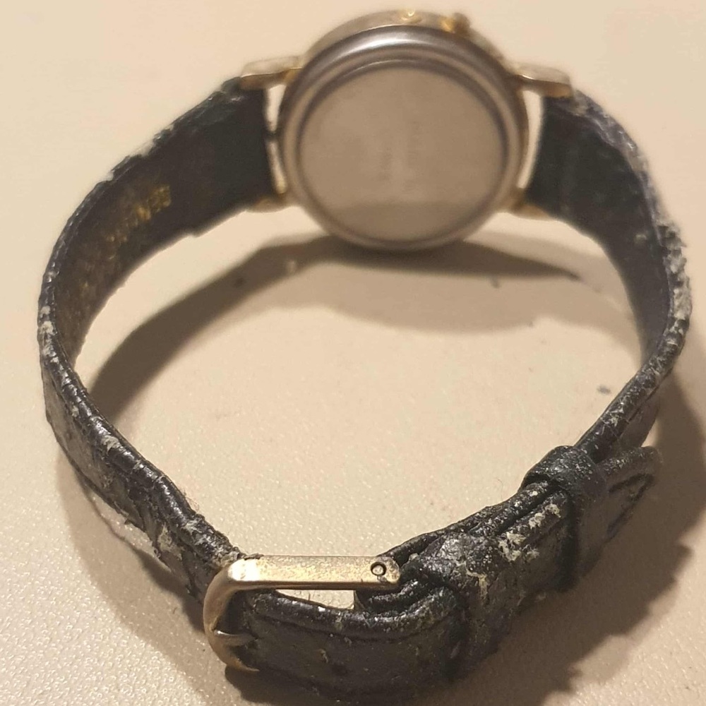 🦋10/$20🦋 Vtg Biltmore Goltone/Black Leather Digital LCD Women's Watch - Picture 3 of 4
